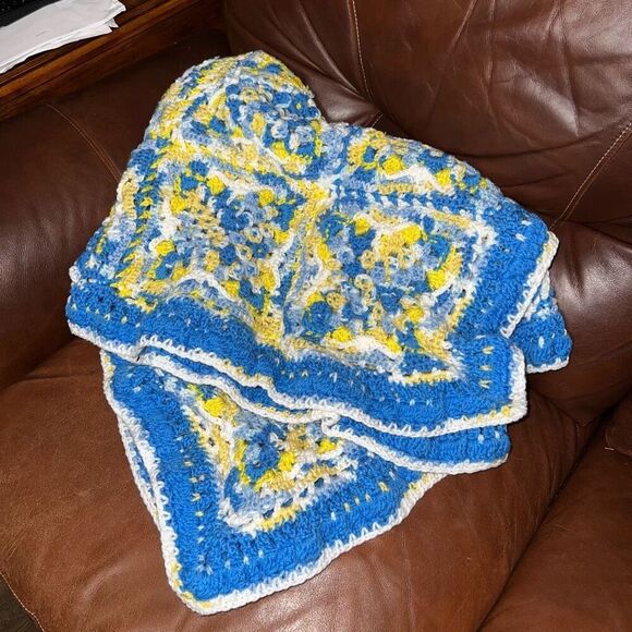 Handmade Crocheted Blanket Afghan Blue Yellow  White EUC Baby Shower Gift 💝 - Picture 7 of 11